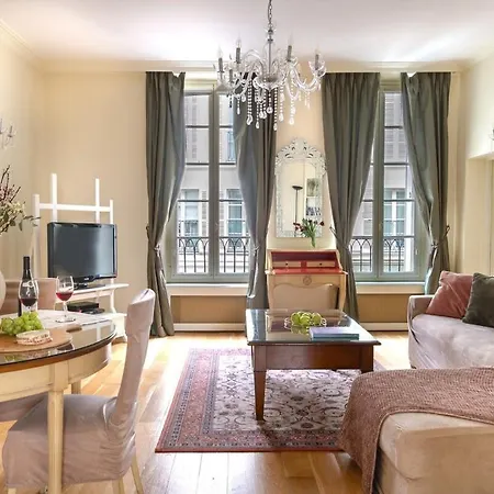 La Lumiere Eiffel Walk To Tower Apartment *