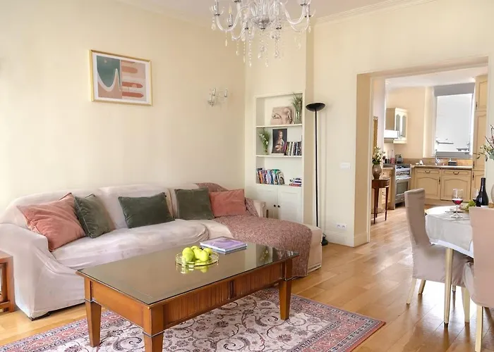 La Lumiere Eiffel Walk To Tower Apartment