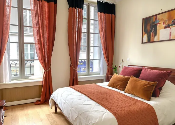 La Lumiere Eiffel Walk To Tower Apartment Paris
